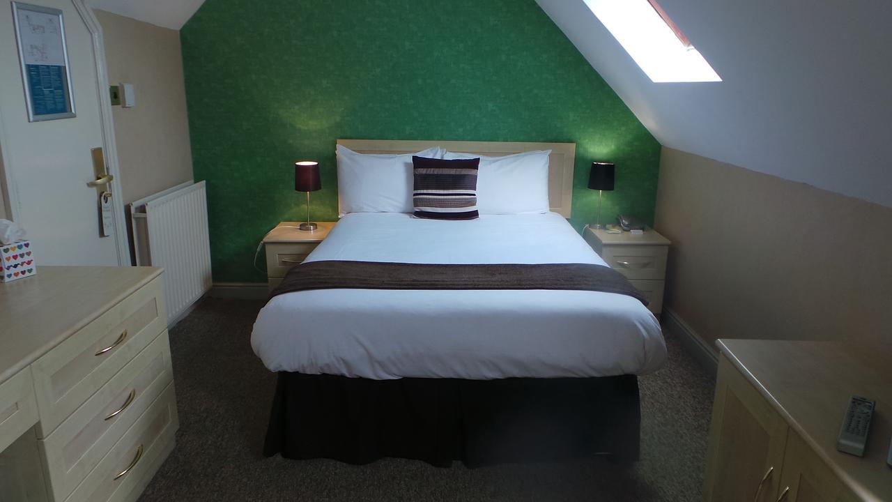 The Peacock Townhouse Hotel Kenilworth - Warwick Eksteriør billede