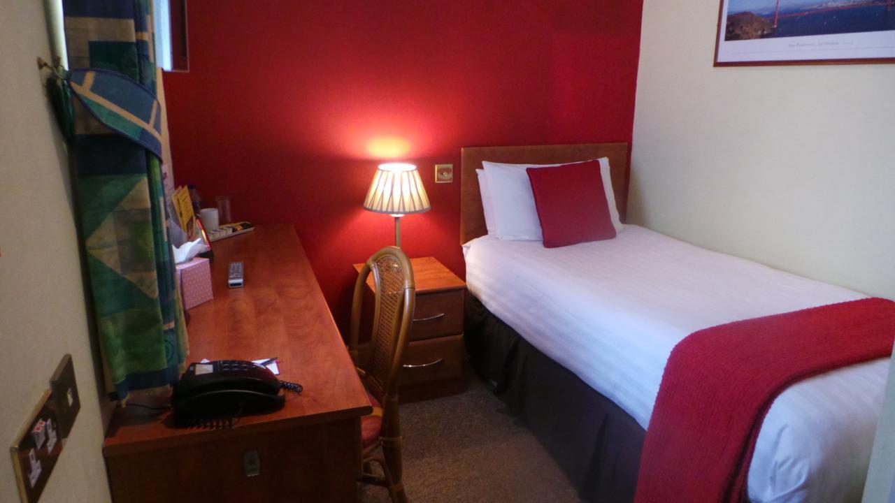 The Peacock Townhouse Hotel Kenilworth - Warwick Eksteriør billede